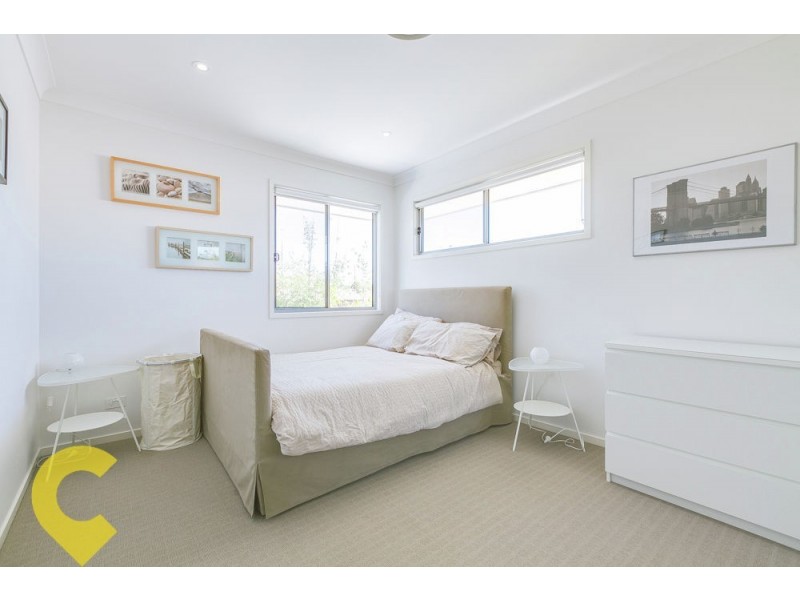 21 Shallow Bay Drive, Springfield Lakes QLD 4300