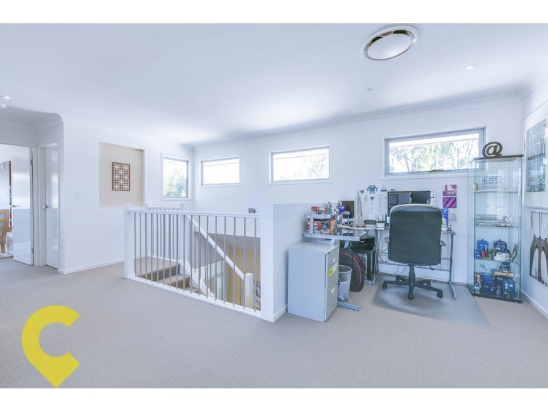 21 Shallow Bay Drive, Springfield Lakes QLD 4300