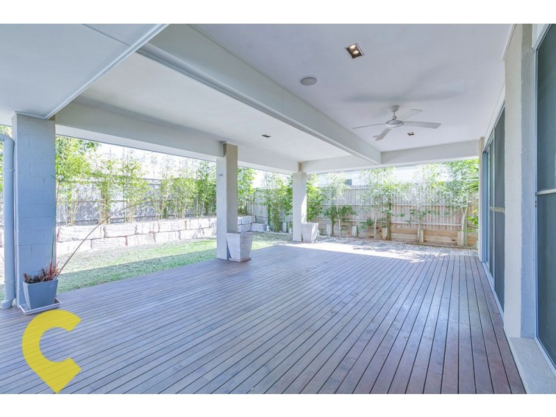 21 Shallow Bay Drive, Springfield Lakes QLD 4300