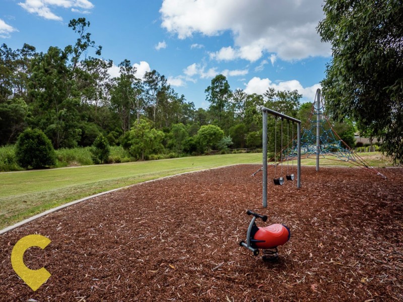 26 Creekside Drive, Springfield Lakes QLD 4300