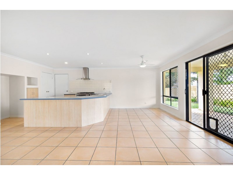 12 Solea Close, Forest Lake QLD 4078