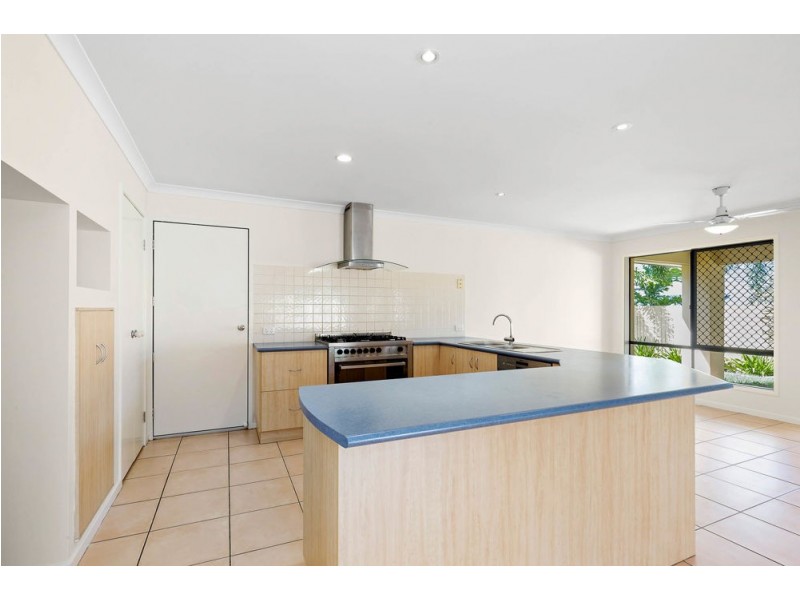 12 Solea Close, Forest Lake QLD 4078