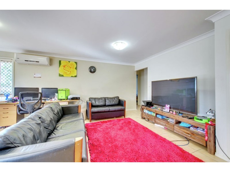 20 Somerwil Crescent, Bellbird Park QLD 4300