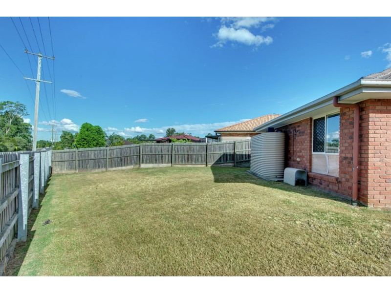 20 Somerwil Crescent, Bellbird Park QLD 4300