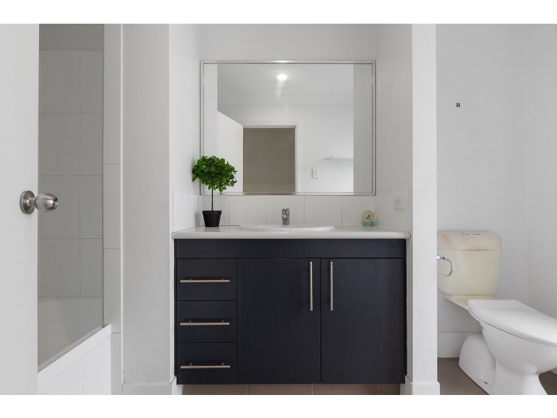 7 Anchor Rise, Springfield Lakes QLD 4300