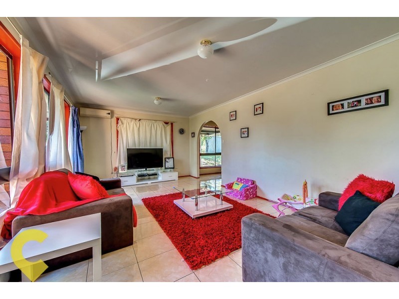 1 Yarrow Court, Redbank Plains QLD 4301