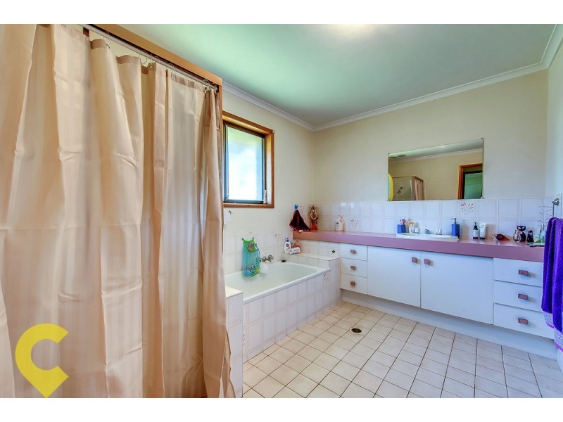 1 Yarrow Court, Redbank Plains QLD 4301
