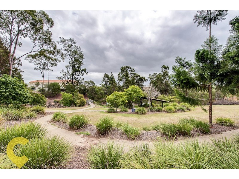 31 Viewpoint Drive, Springfield Lakes QLD 4300
