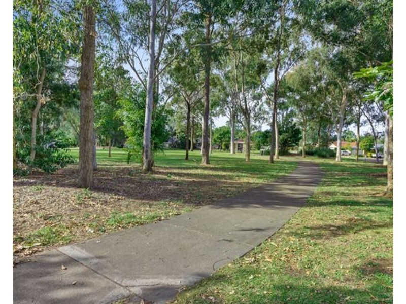 5 Argyle Place, Forest Lake QLD 4078