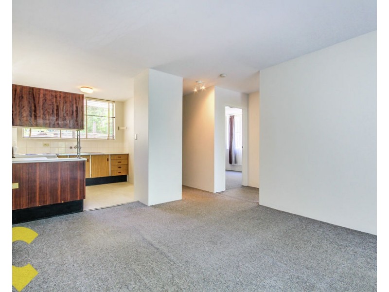 1/25 Normanby Terrace, Herston QLD 4006
