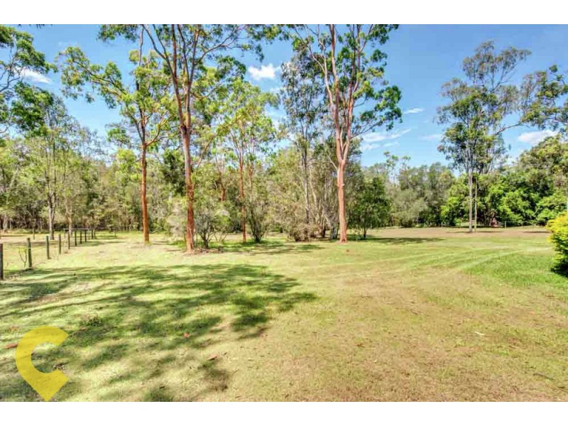 370-374 Equestrian Drive, New Beith QLD 4124
