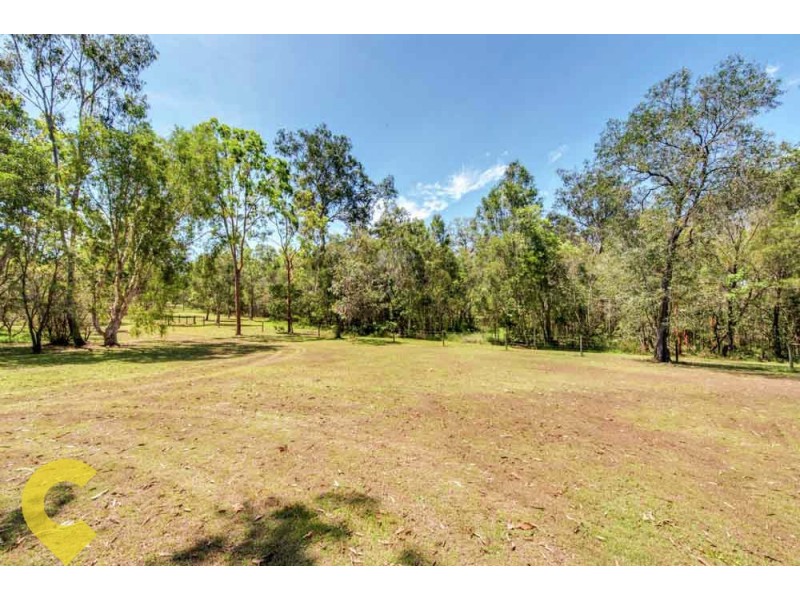 370-374 Equestrian Drive, New Beith QLD 4124