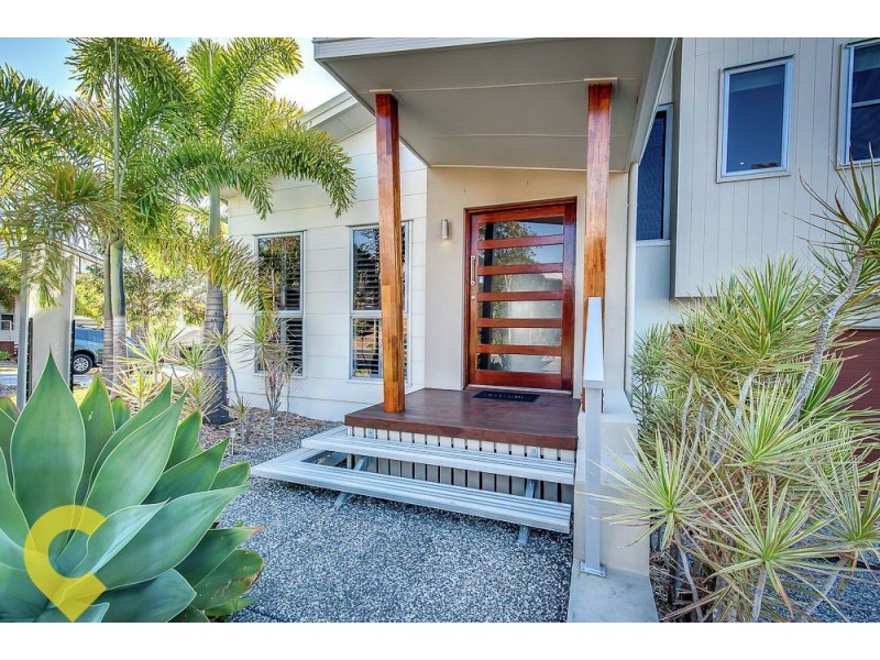 8 Waratah Cres, Springfield Lakes QLD 4300
