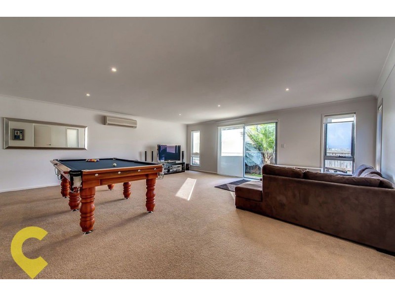 8 Waratah Cres, Springfield Lakes QLD 4300