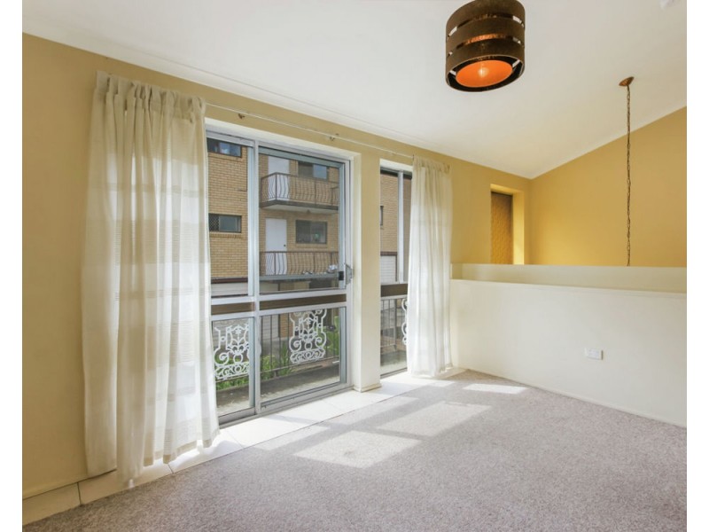 8/124 Station Road, Indooroopilly QLD 4068