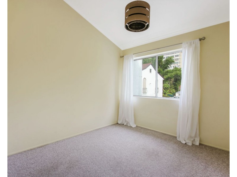 8/124 Station Road, Indooroopilly QLD 4068