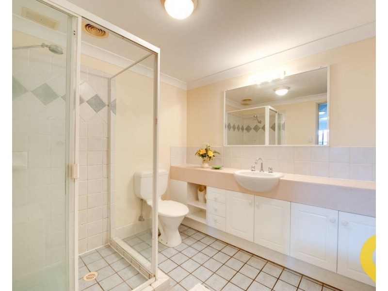 16/28 Cadell Street, Toowong QLD 4066