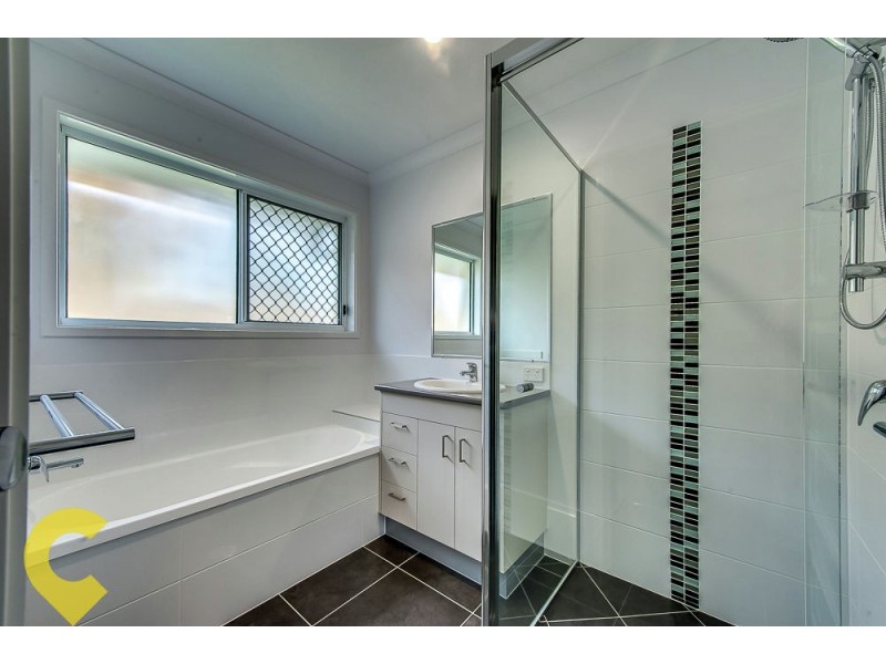 10 Berkshire Pl, Heathwood QLD 4110