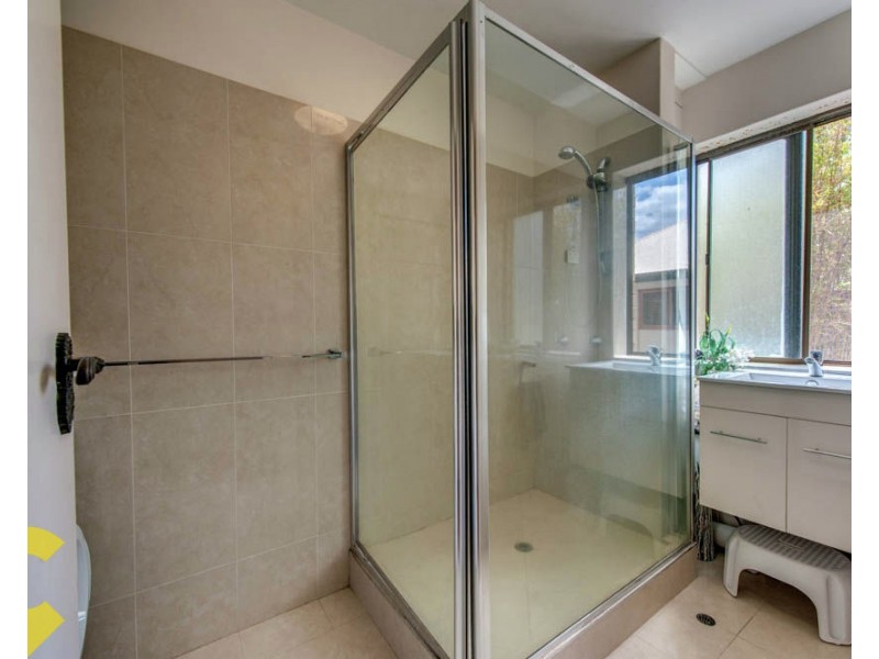 6/30 Sisley Street, St Lucia QLD 4067