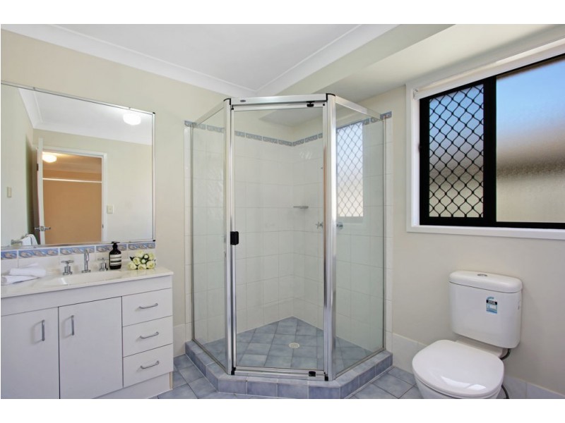 35 Eden Crescent, Springfield Lakes QLD 4300
