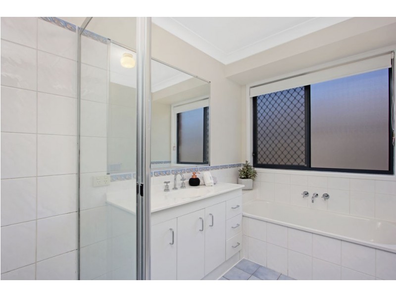 35 Eden Crescent, Springfield Lakes QLD 4300