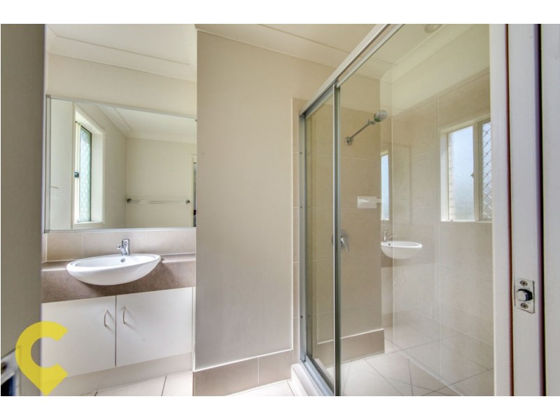 40 Knight St, Redbank Plains QLD 4301