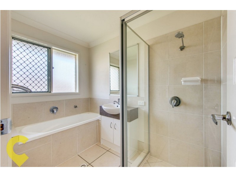 40 Knight St, Redbank Plains QLD 4301