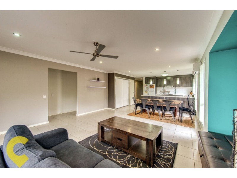 33 Isidore Street, Augustine Heights QLD 4300