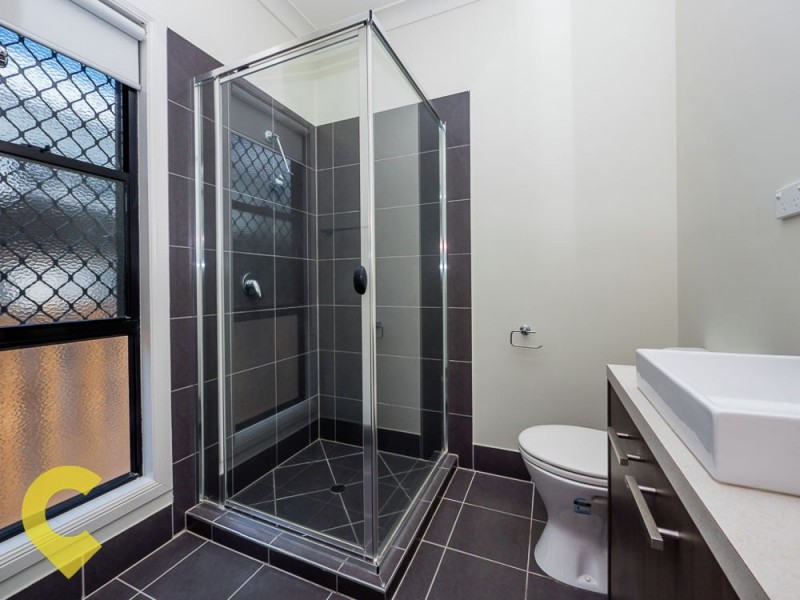 7 Park Edge Drive, Springfield Lakes QLD 4300