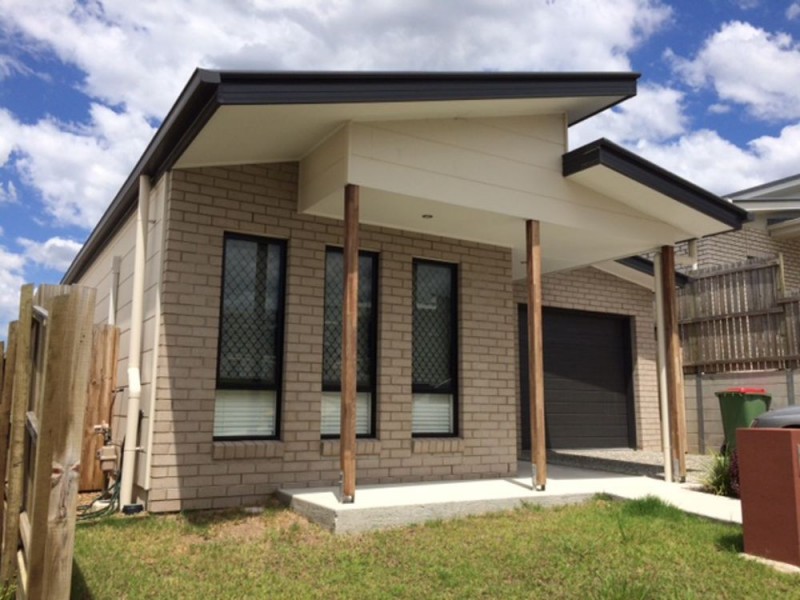 9 Whitten St, Springfield Lakes QLD 4300