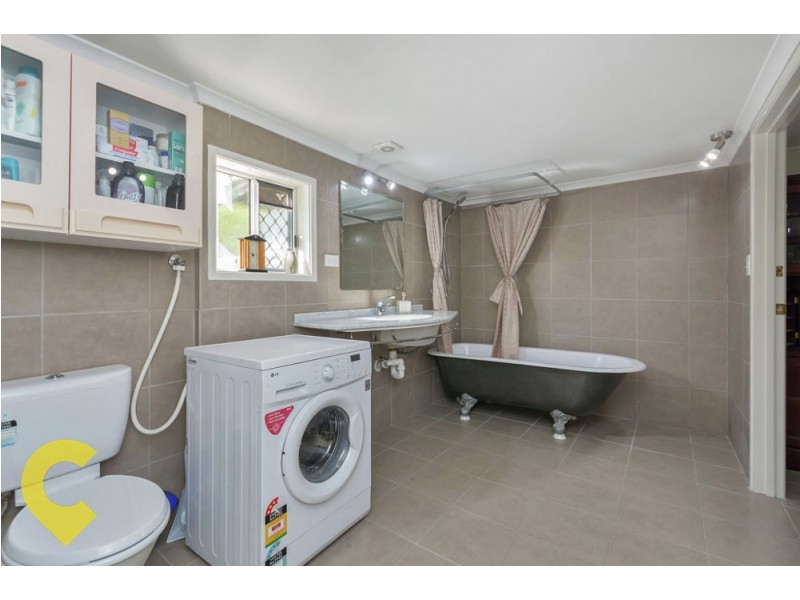 124 Moores Pocket Road, Moores Pocket QLD 4305