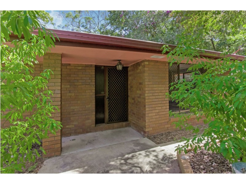 237 Old Logan Road, Camira QLD 4300