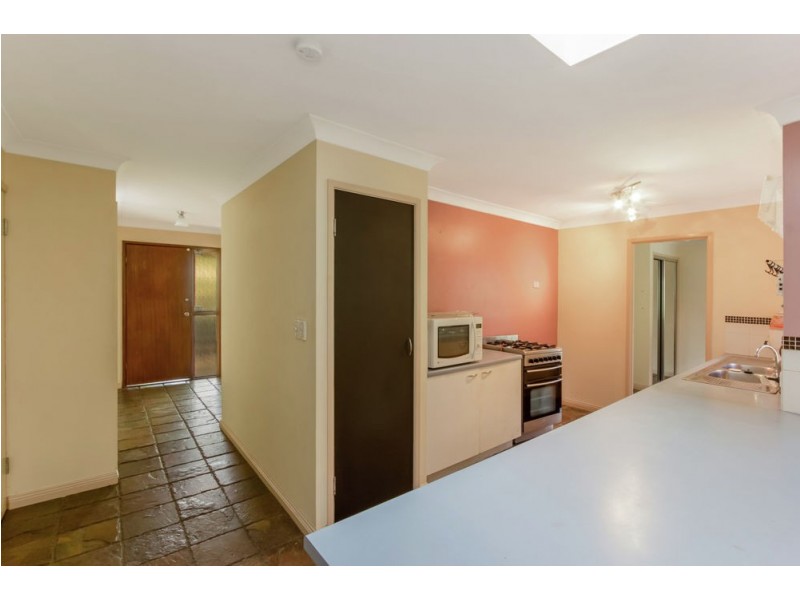 237 Old Logan Road, Camira QLD 4300