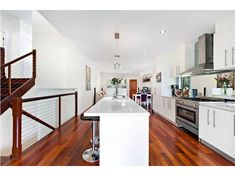 2 Boronia Court, Springfield Lakes QLD 4300