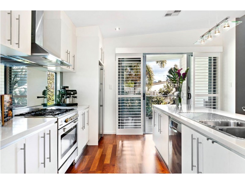 2 Boronia Court, Springfield Lakes QLD 4300