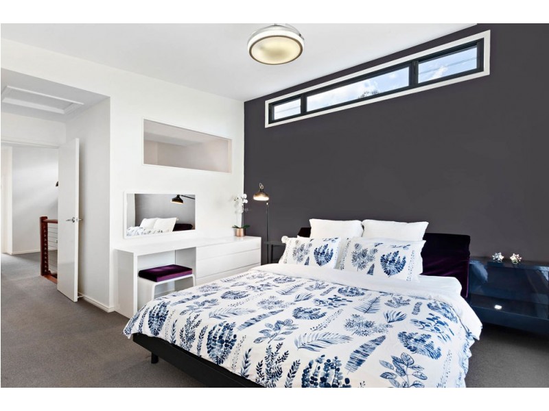 2 Boronia Court, Springfield Lakes QLD 4300