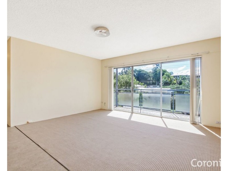 2/12 Stanley Street, Indooroopilly QLD 4068