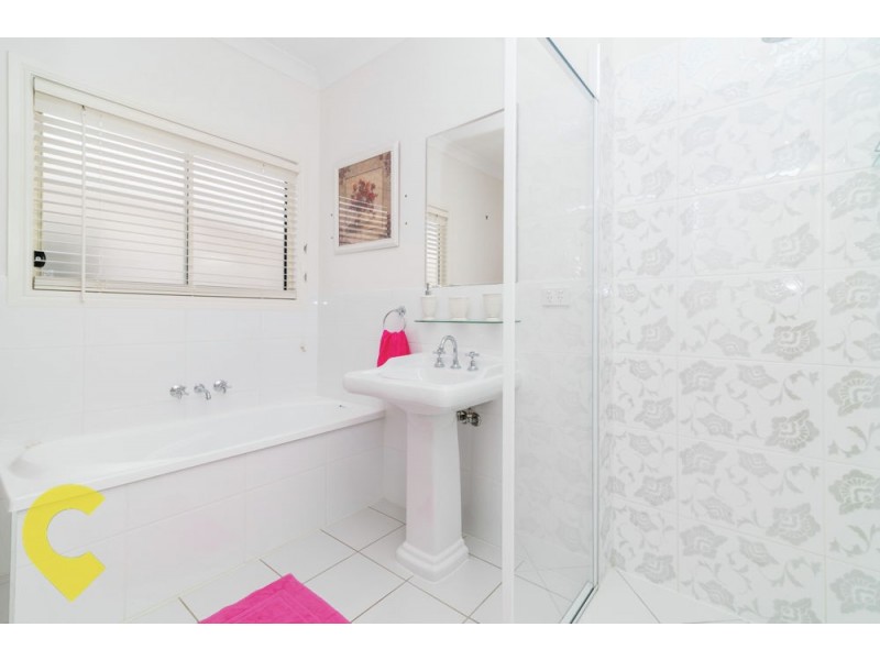 18 Brock Drive, Springfield Lakes QLD 4300