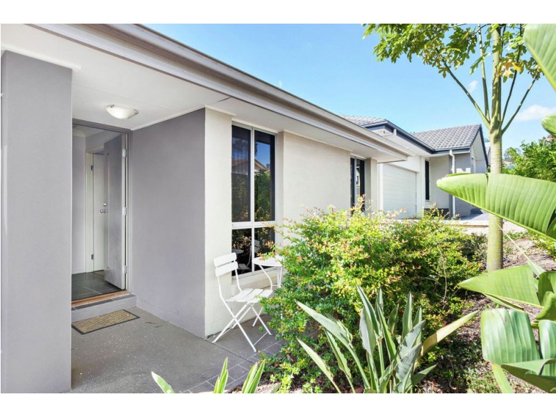 11 Dianella Street, Springfield Lakes QLD 4300