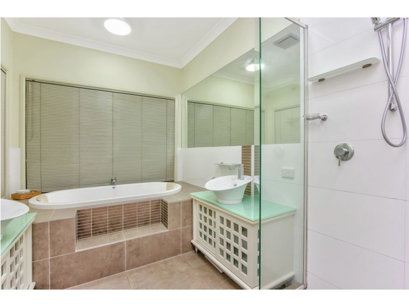 11-13 McAuley Crescent, Augustine Heights QLD 4300