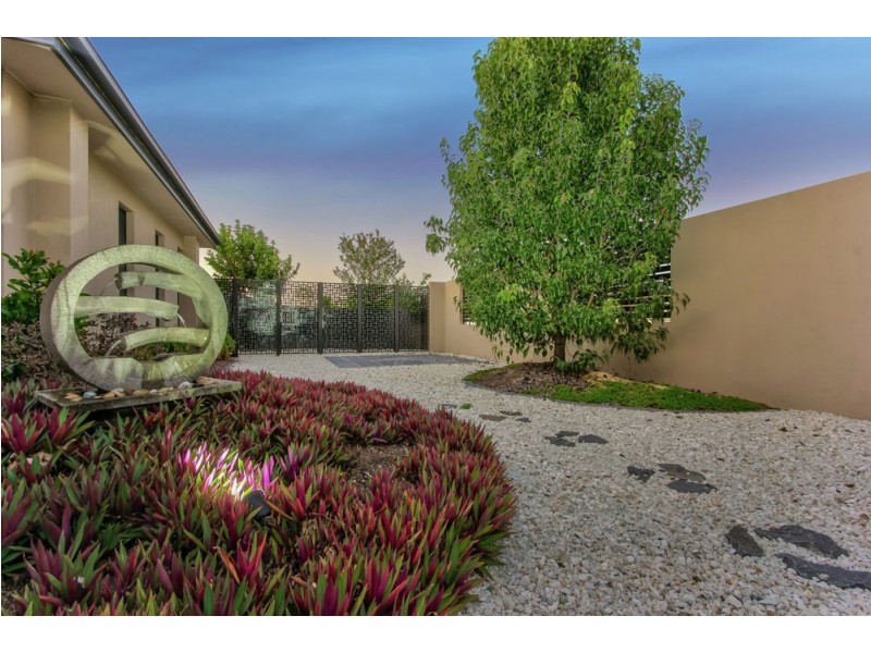 11-13 McAuley Crescent, Augustine Heights QLD 4300