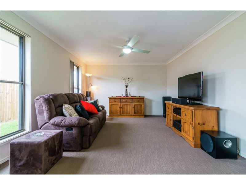 23 Brooking Rise, Ripley QLD 4306