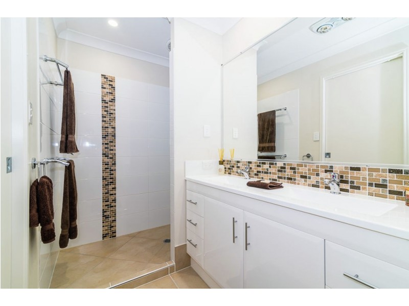 23 Brooking Rise, Ripley QLD 4306