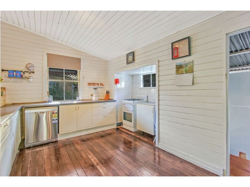22 Salisbury Road, Ipswich QLD 4305