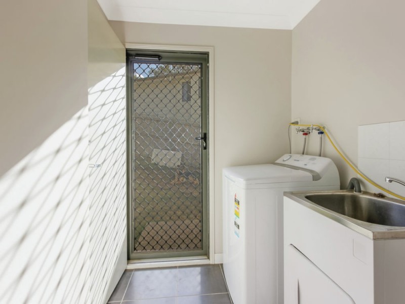 6 Heuer Close, Goodna QLD 4300