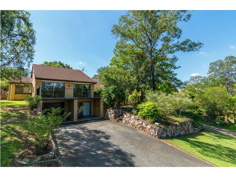 18 Surrey Road, Bellbird Park QLD 4300