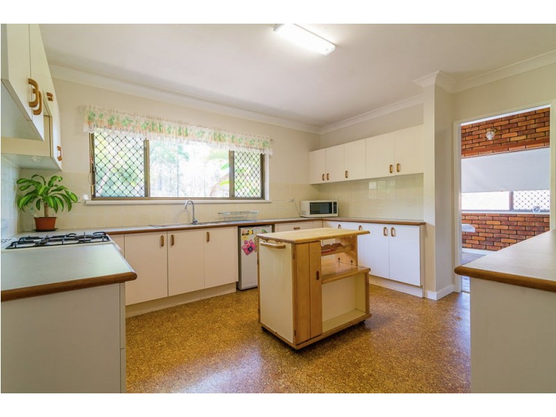 18 Surrey Road, Bellbird Park QLD 4300