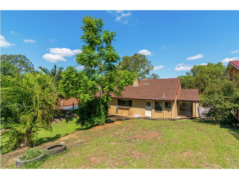 18 Surrey Road, Bellbird Park QLD 4300