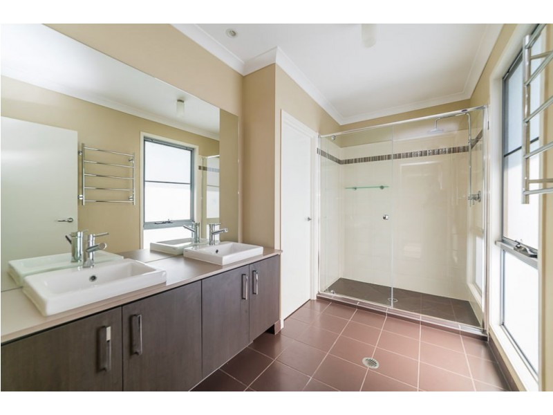 27 Oreilly Crescent, Springfield Lakes QLD 4300