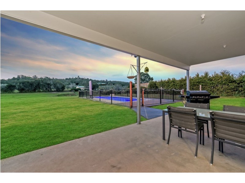 10 Kerkow Court, Minden QLD 4311